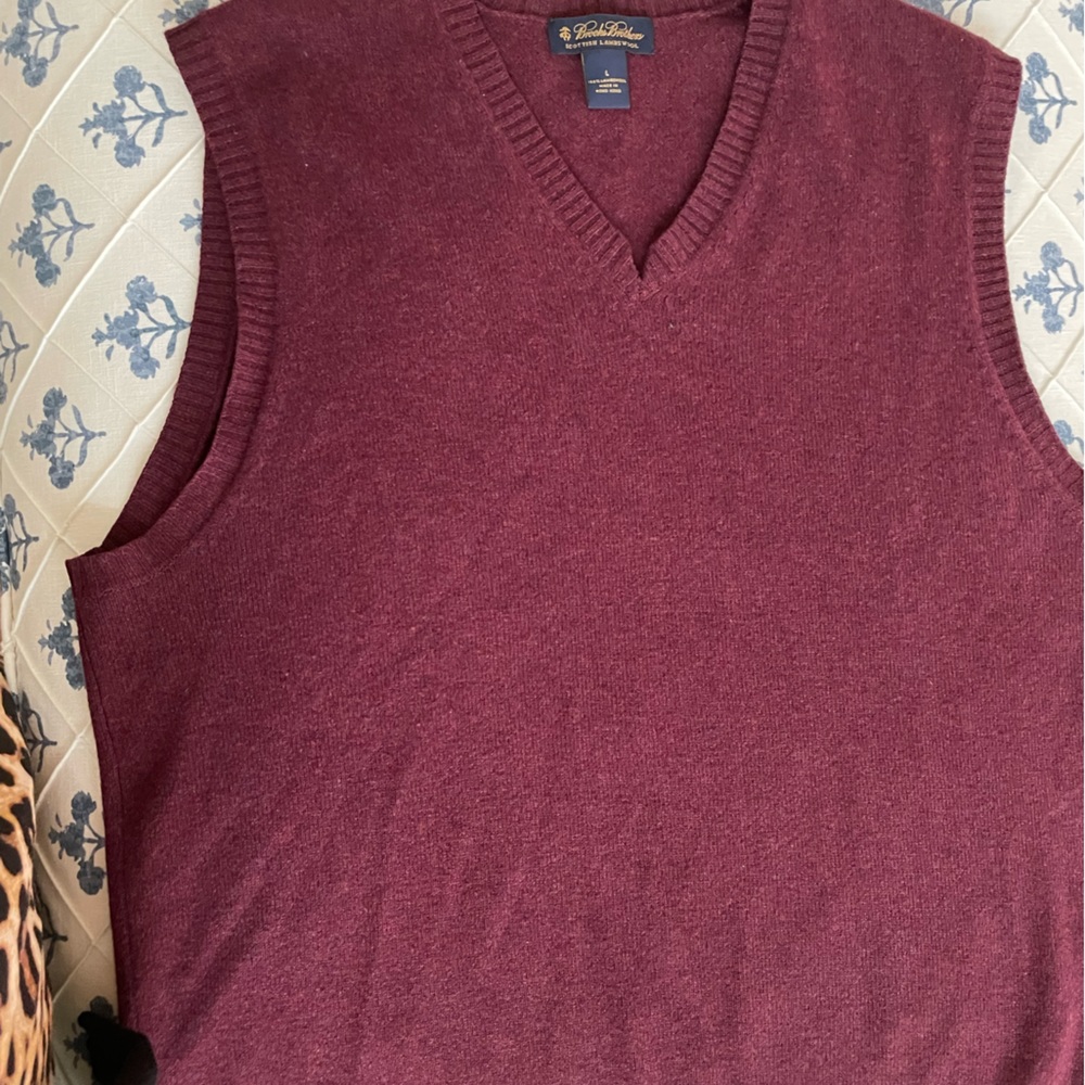 Brooks Brother Scottish Lambswool vest / large